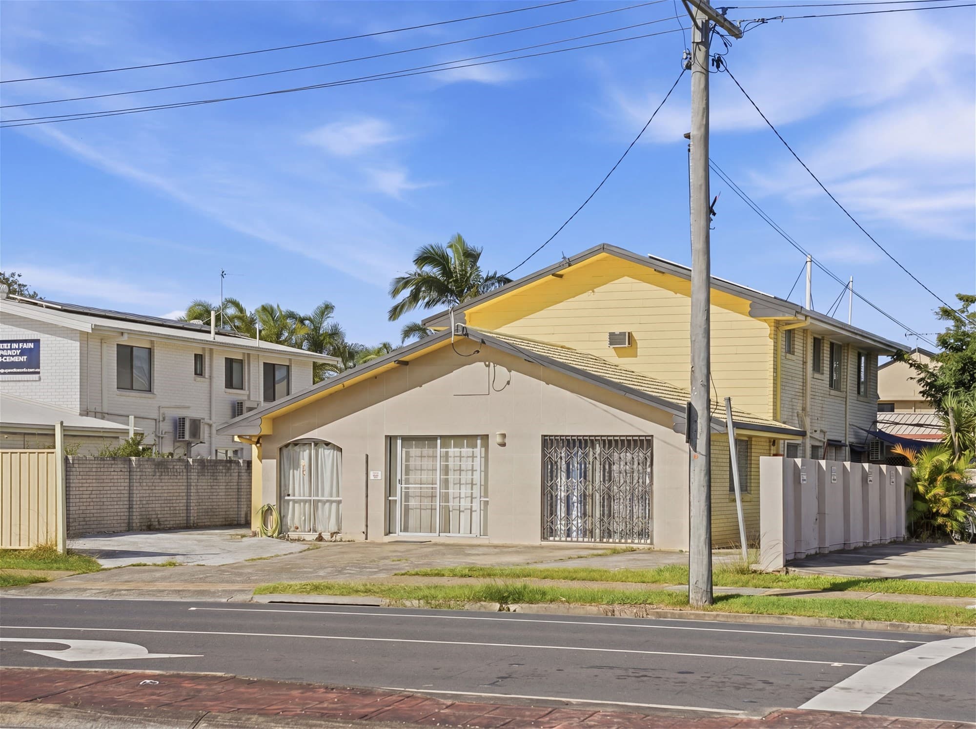 128  Ashmore Road BENOWA, QLD, Benowa - Thumbnail 2