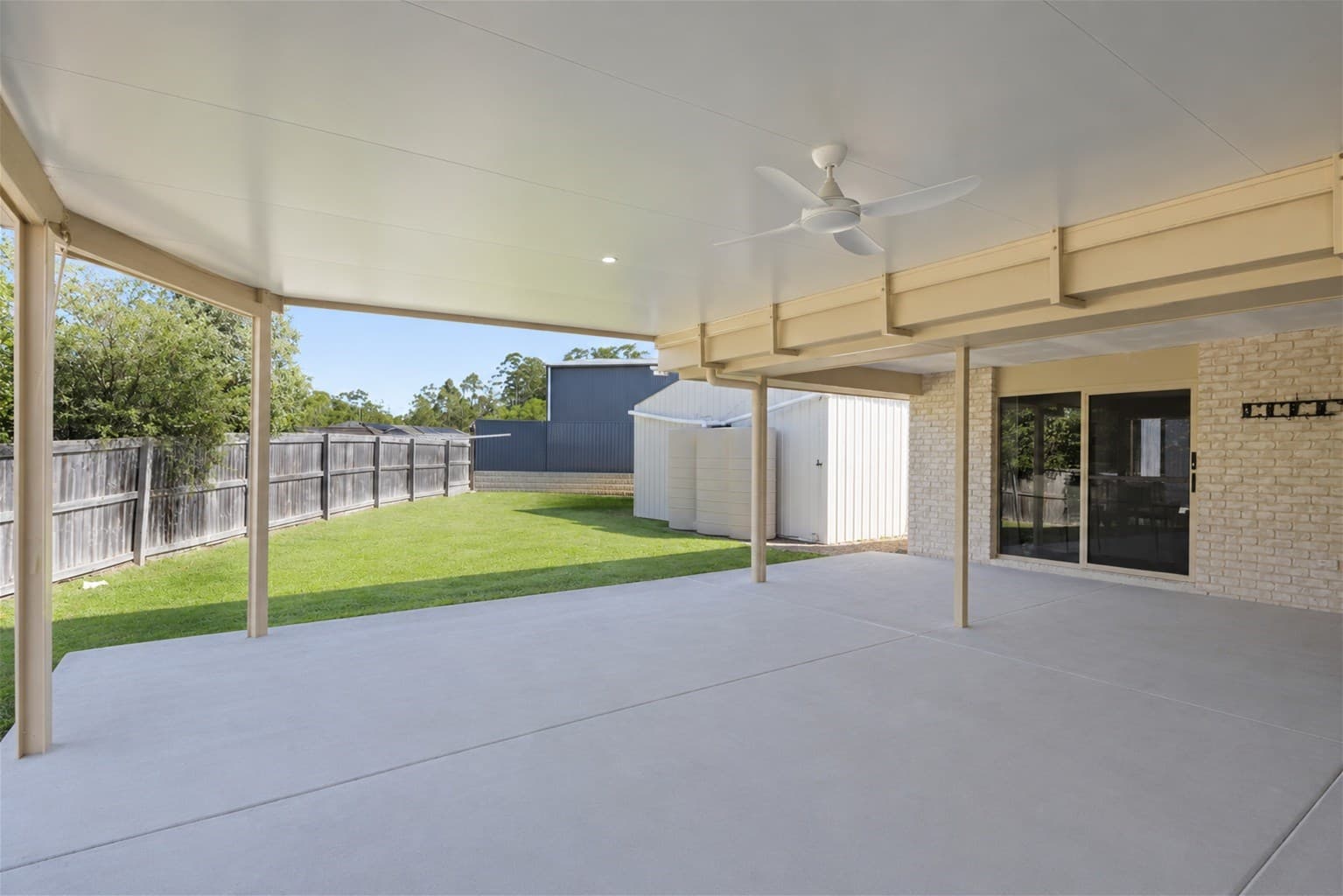 14 Woodview Court FLAGSTONE, QLD, Flagstone - Thumbnail 6