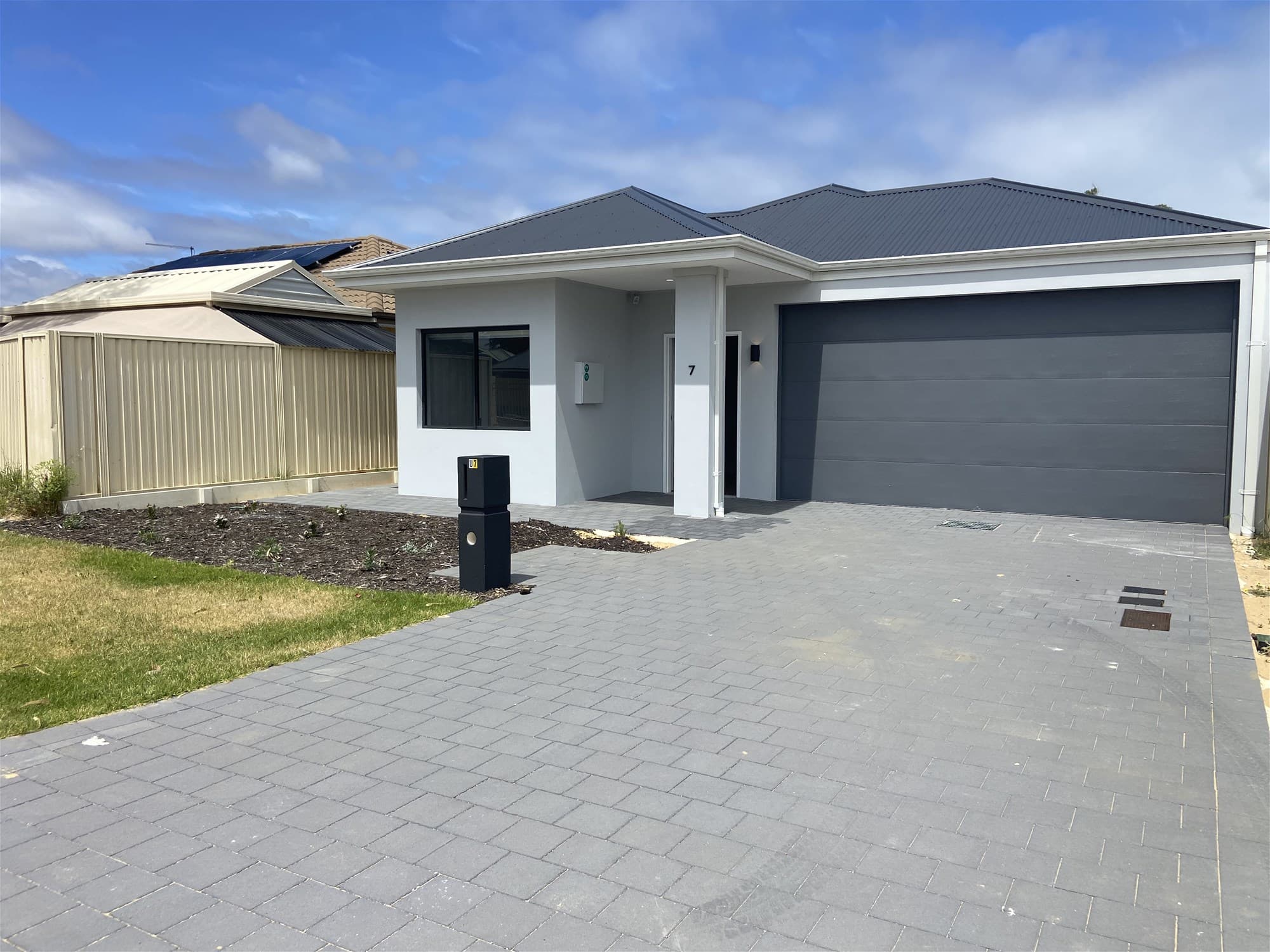 7/2a Kwella Entrance, Greenfields - Image 1