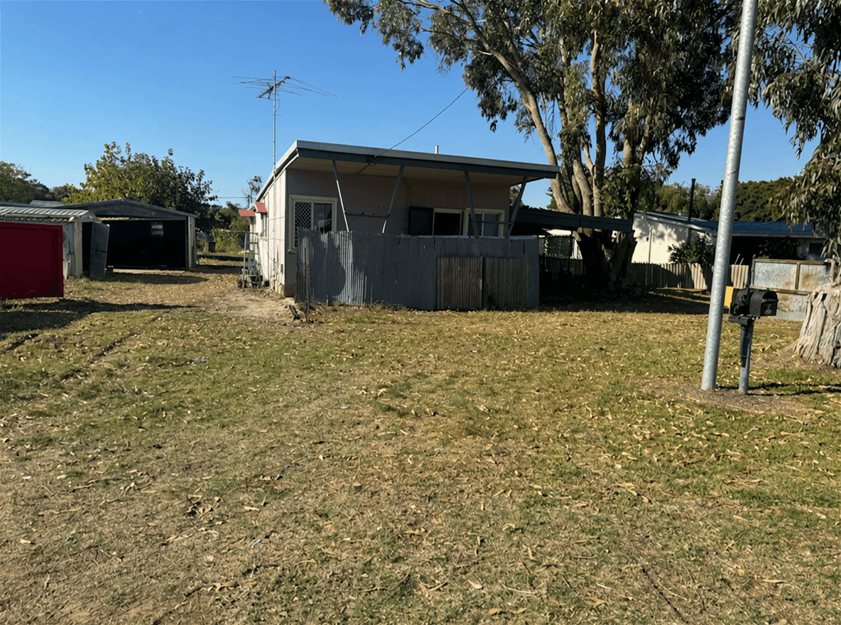 2 Roy Road, Coodanup - Image 1
