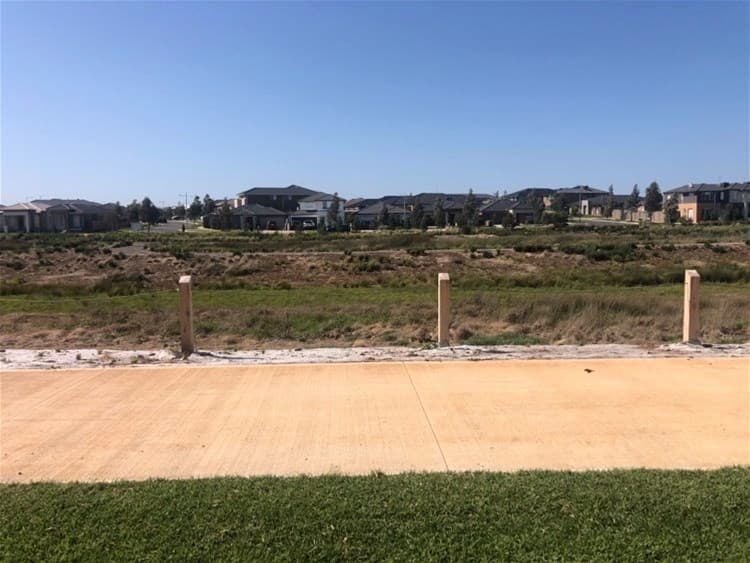 64 Cassinia Circuit TARNEIT, VIC, Tarneit - Thumbnail 4