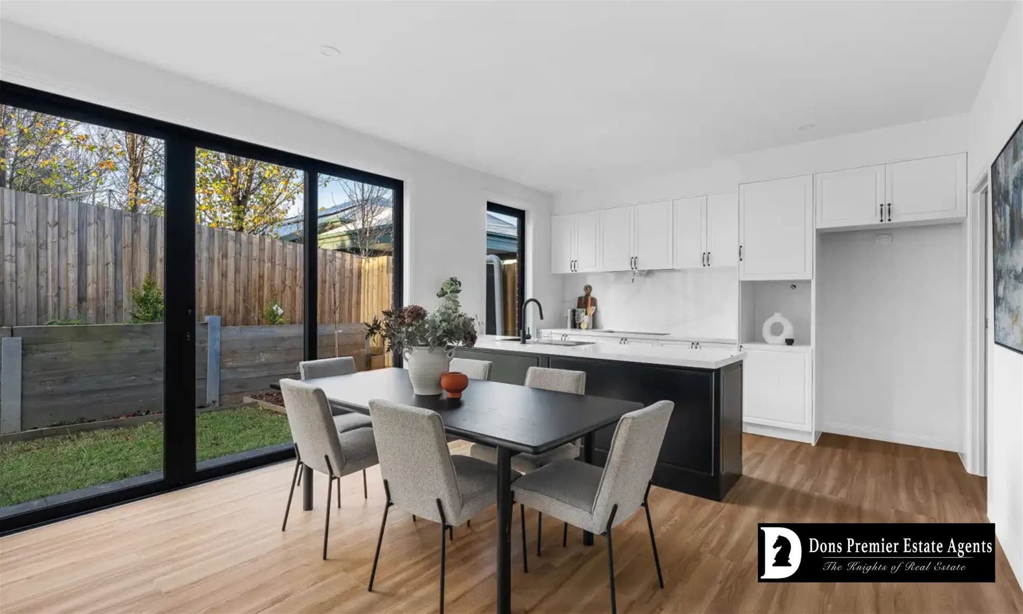 14 Mullum Mullum Road RINGWOOD, VIC, Ringwood - Thumbnail 4