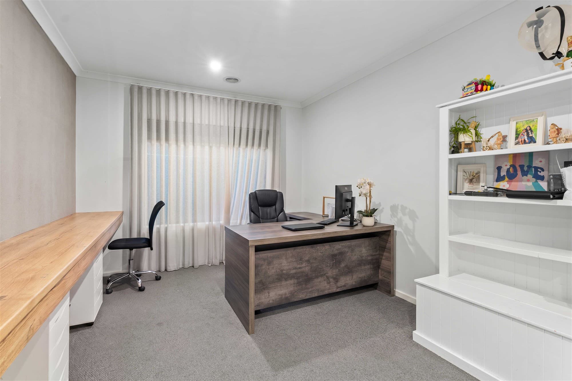 24 Odeon Avenue CLYDE NORTH, VIC, Clyde North - Thumbnail 4