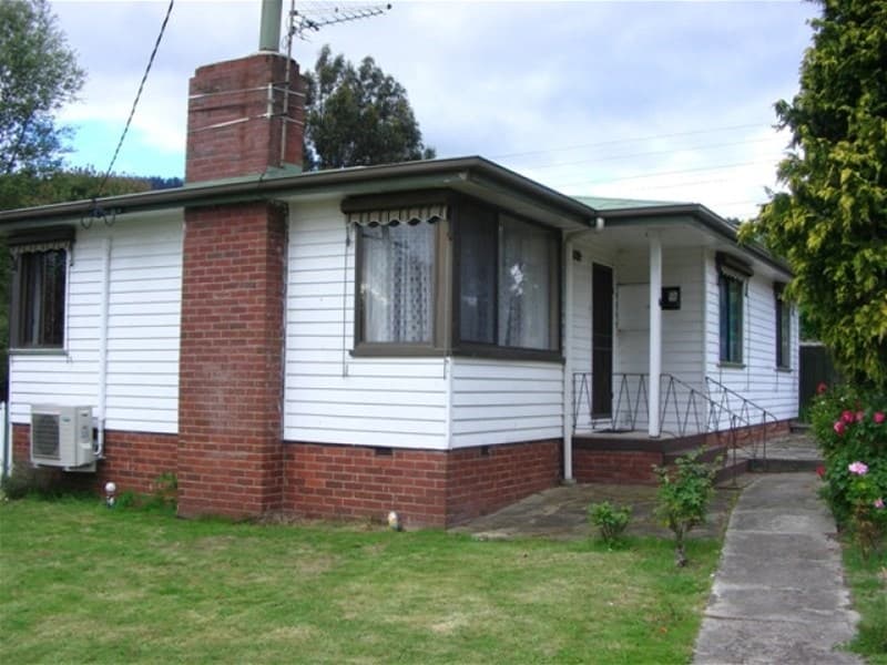 16 Dixon Street NEW NORFOLK, TAS, Norfolk, - Image 1