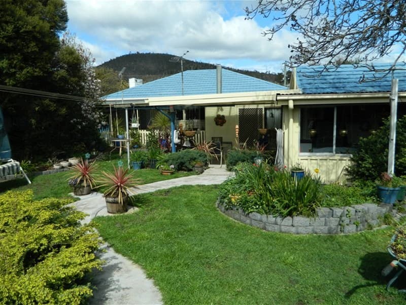 15 Hobart Road NEW NORFOLK, TAS, Norfolk, - Image 1