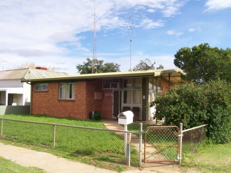 13 COBRAM ST BERRIGAN NSW, Berrigan - Thumbnail 2