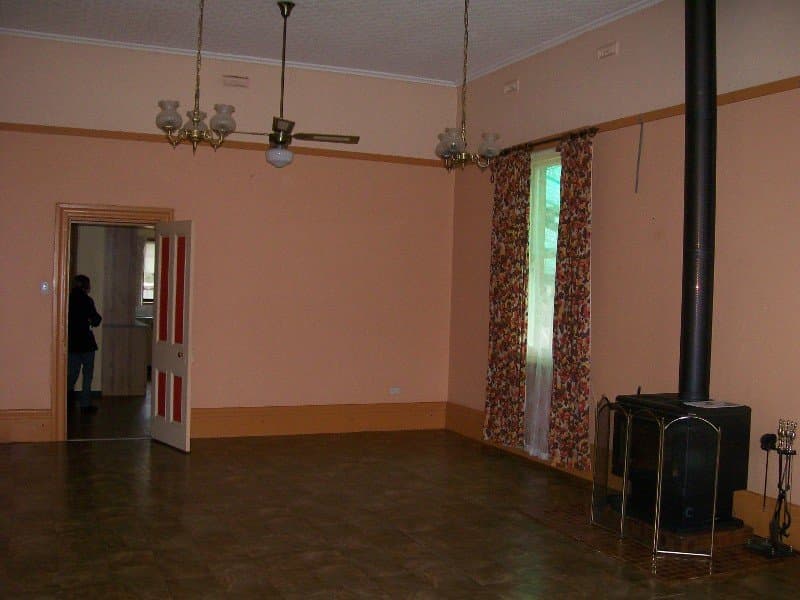 16 Young St OAKLANDS NSW, Oaklands - Thumbnail 3
