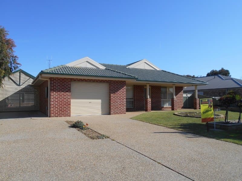 14 Alexander Avenue BERRIGAN NSW, Berrigan - Image 1