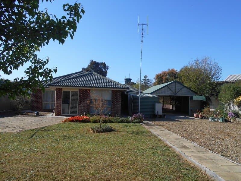 14 Alexander Avenue BERRIGAN NSW, Berrigan - Thumbnail 2