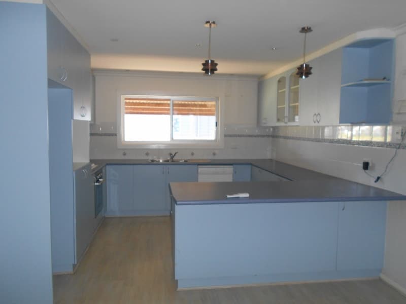 18 Flynn St BERRIGAN NSW, Berrigan - Thumbnail 2