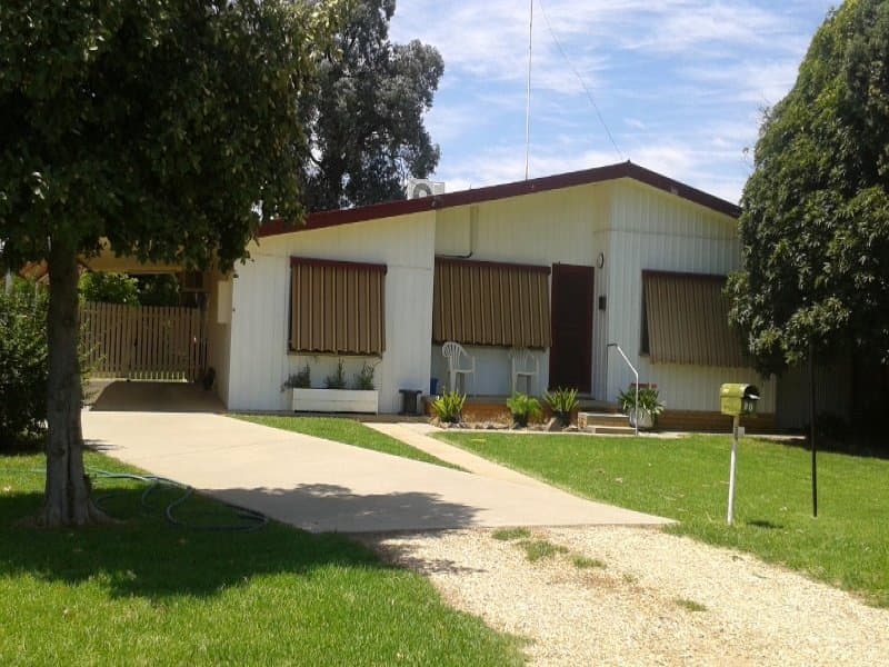 90 Tocumwal St FINLEY NSW, Finley - Image 1