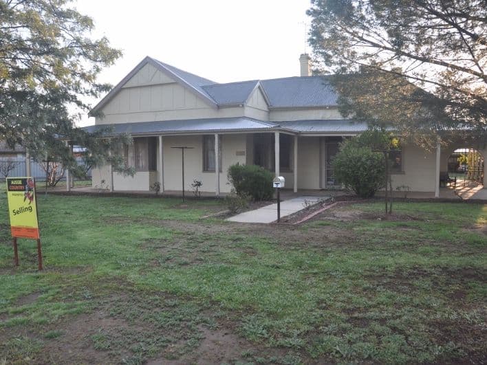 Barooga Street BERRIGAN NSW, Berrigan - Image 1