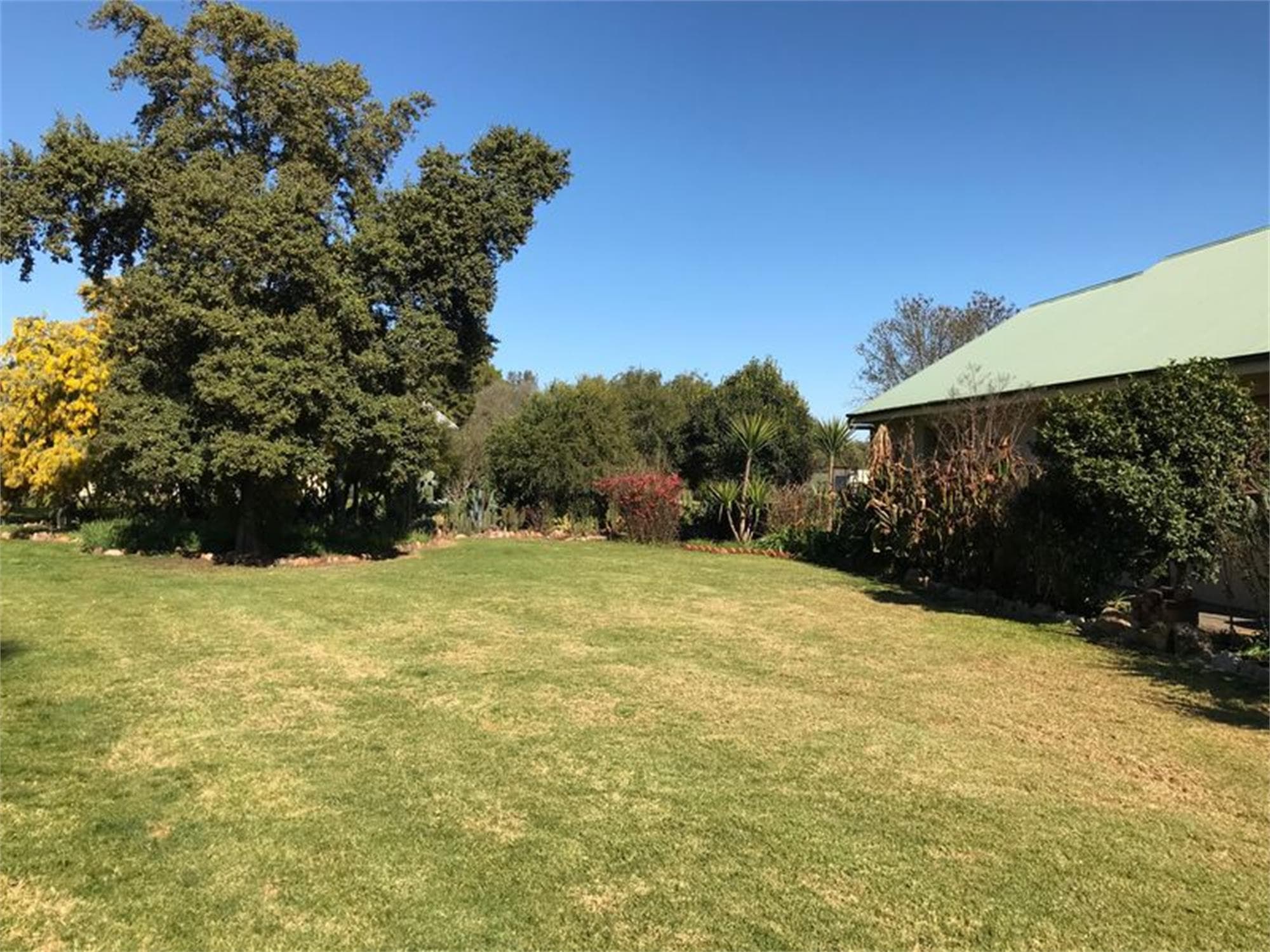 35 Cobram Street BERRIGAN NSW, Berrigan - Thumbnail 2