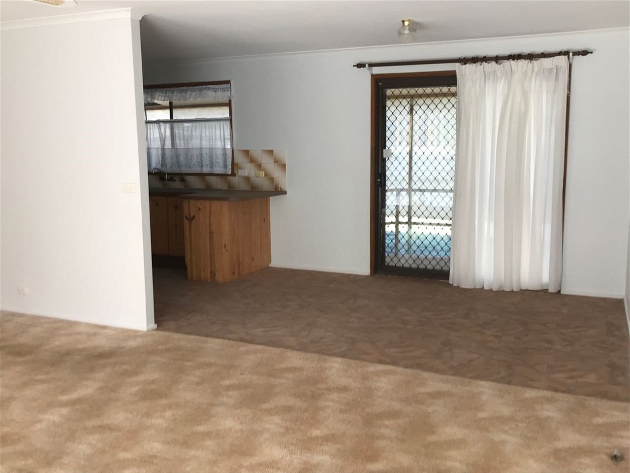 75-77 Denison Street BERRIGAN NSW, Berrigan - Thumbnail 4