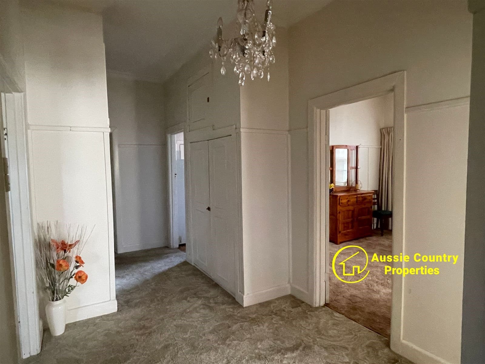 46 Cobram Street BERRIGAN NSW, Berrigan - Thumbnail 2
