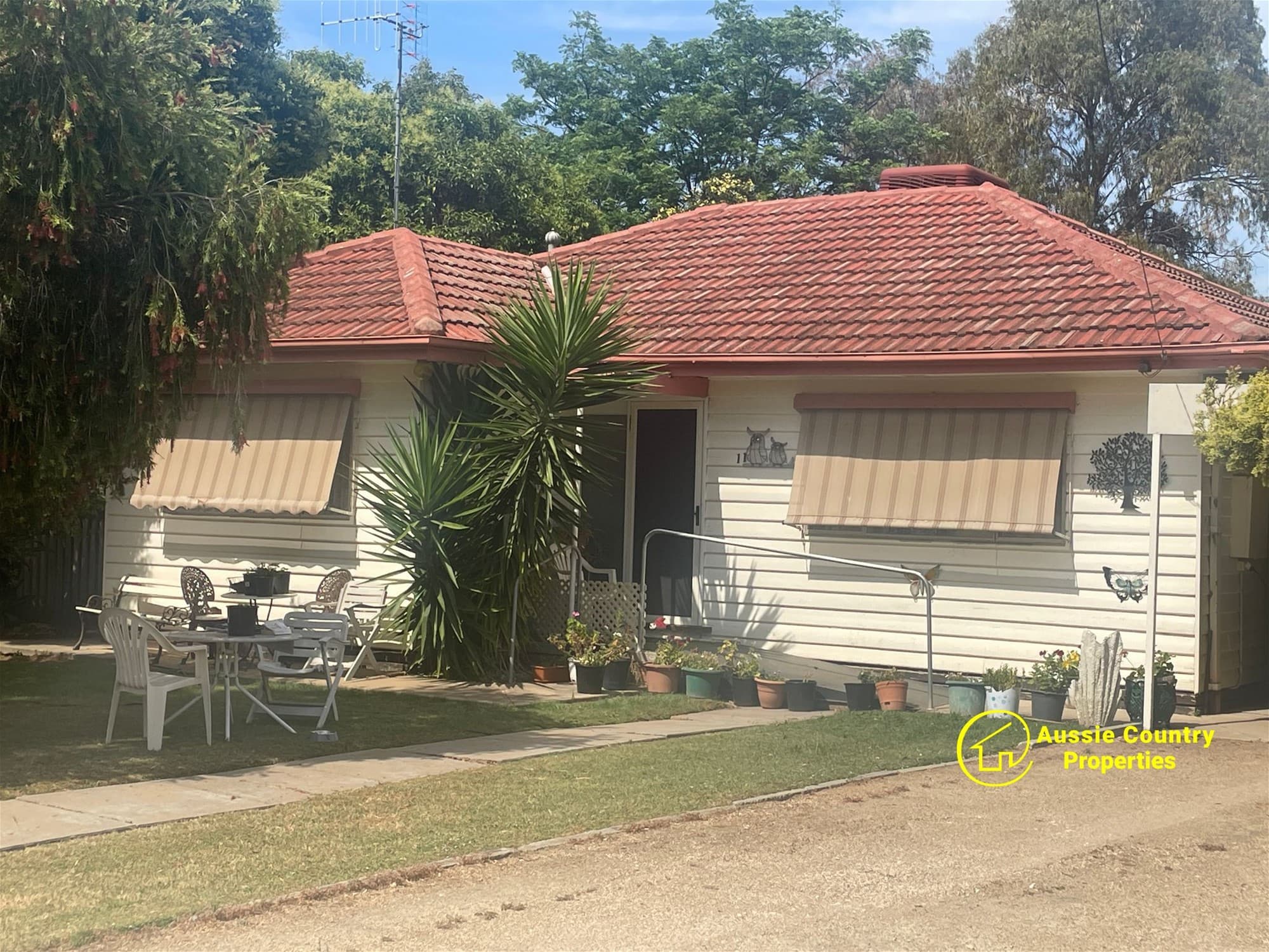 11 Barooga Street BERRIGAN NSW, Berrigan - Image 1