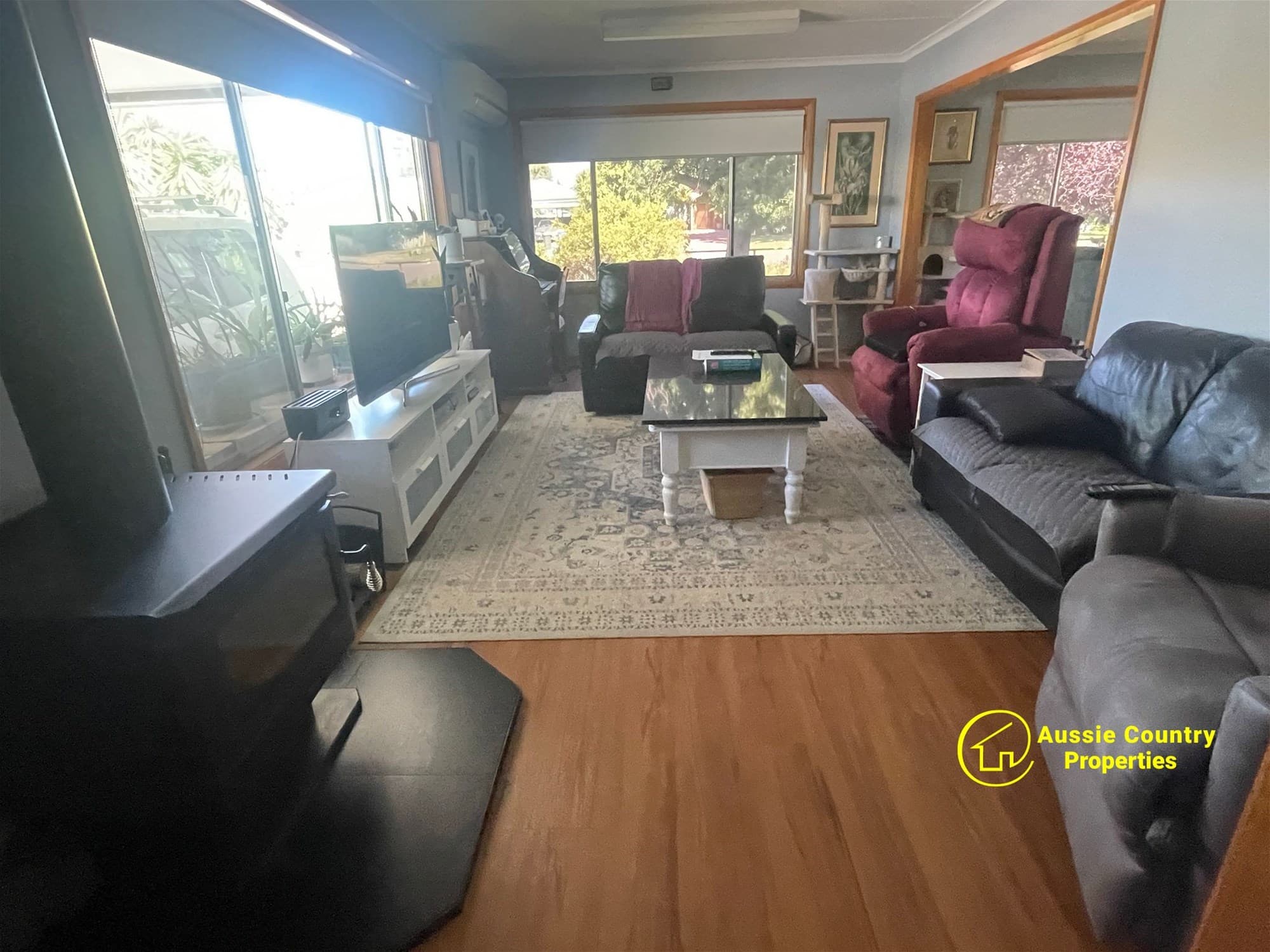 64 Cobram Street BERRIGAN NSW, Berrigan - Thumbnail 3