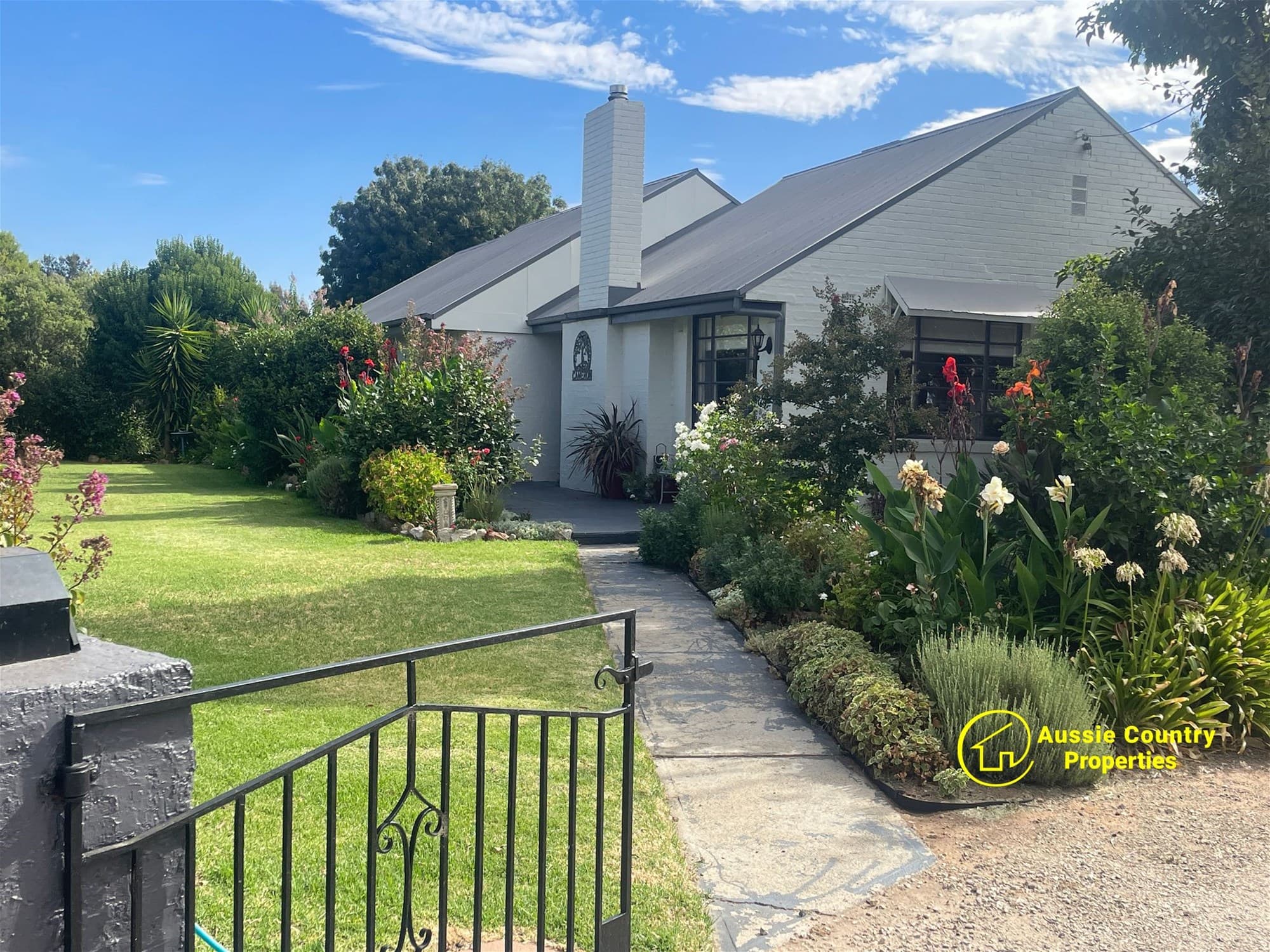 35-39 Cobram Street BERRIGAN NSW, Berrigan - Image 1