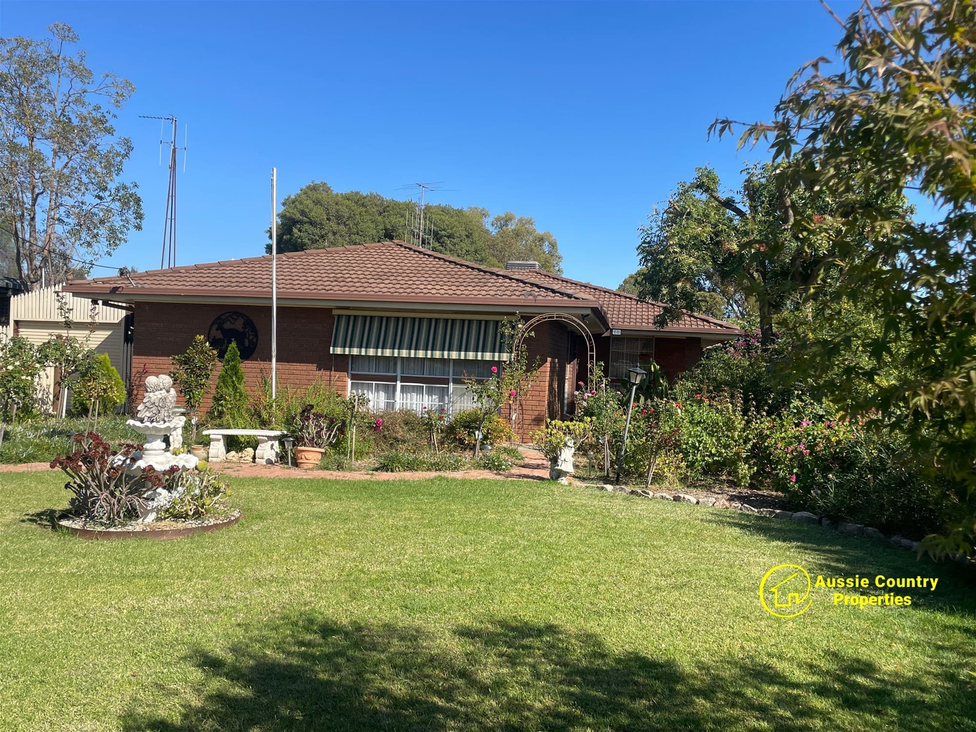 71 Cobram Street BERRIGAN NSW, Berrigan - Image 1