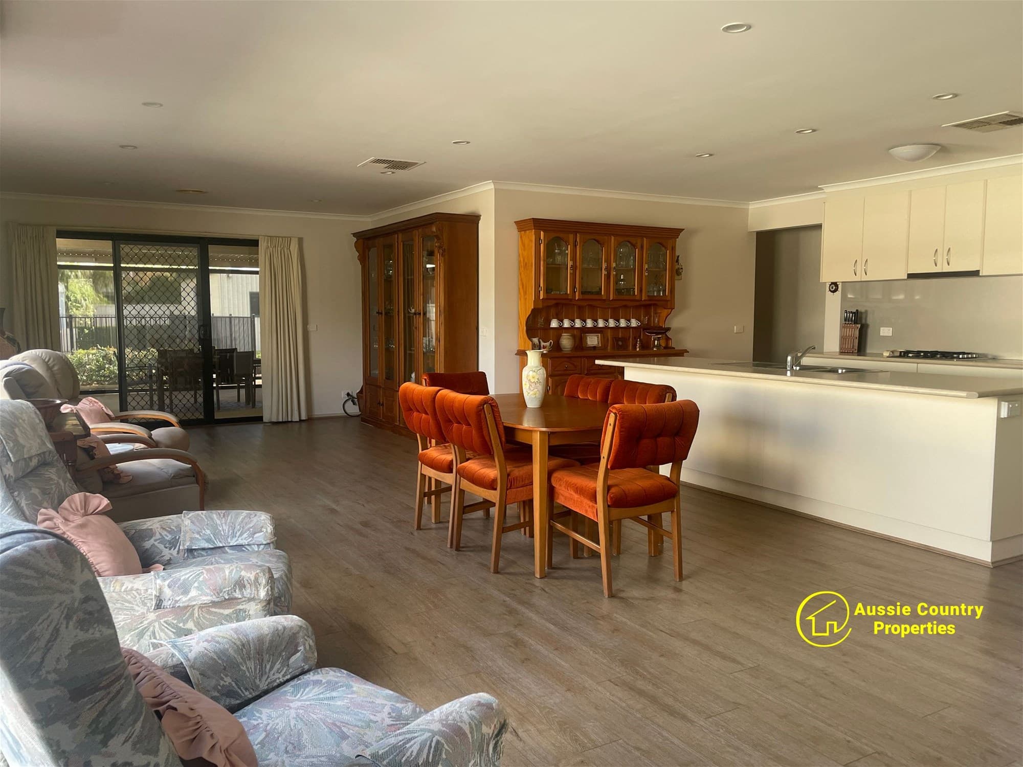 57 Denison Street BERRIGAN NSW, Berrigan - Thumbnail 2
