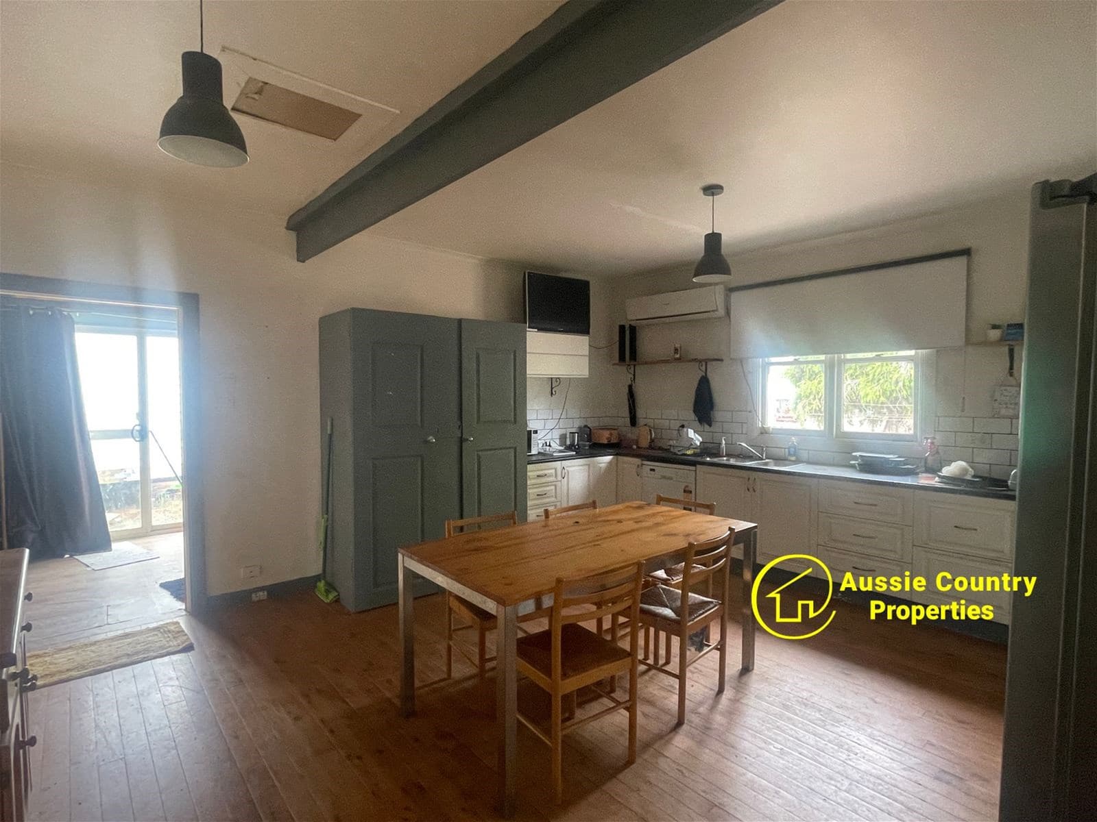 42 Corcoran Street BERRIGAN NSW, Berrigan - Thumbnail 2