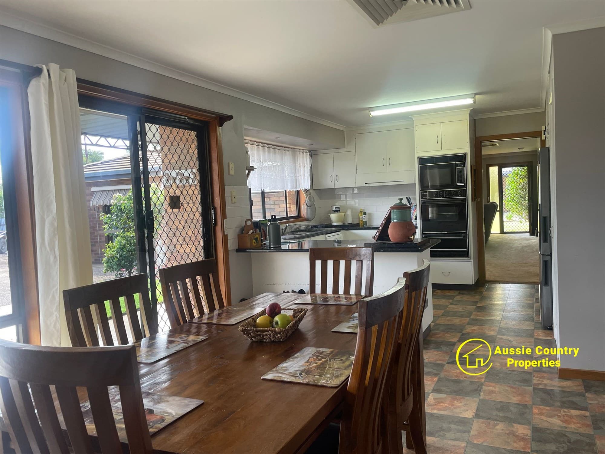 8  Golf View Court  BERRIGAN NSW, Berrigan - Thumbnail 3