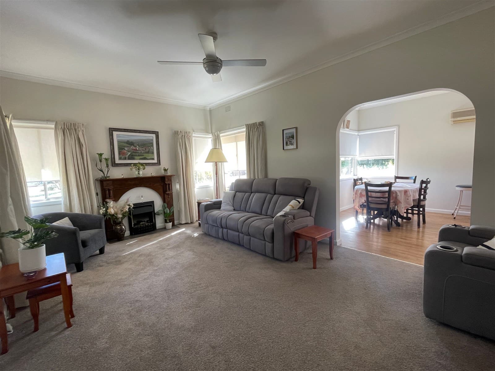36 Cobram Street BERRIGAN NSW, Berrigan - Thumbnail 2