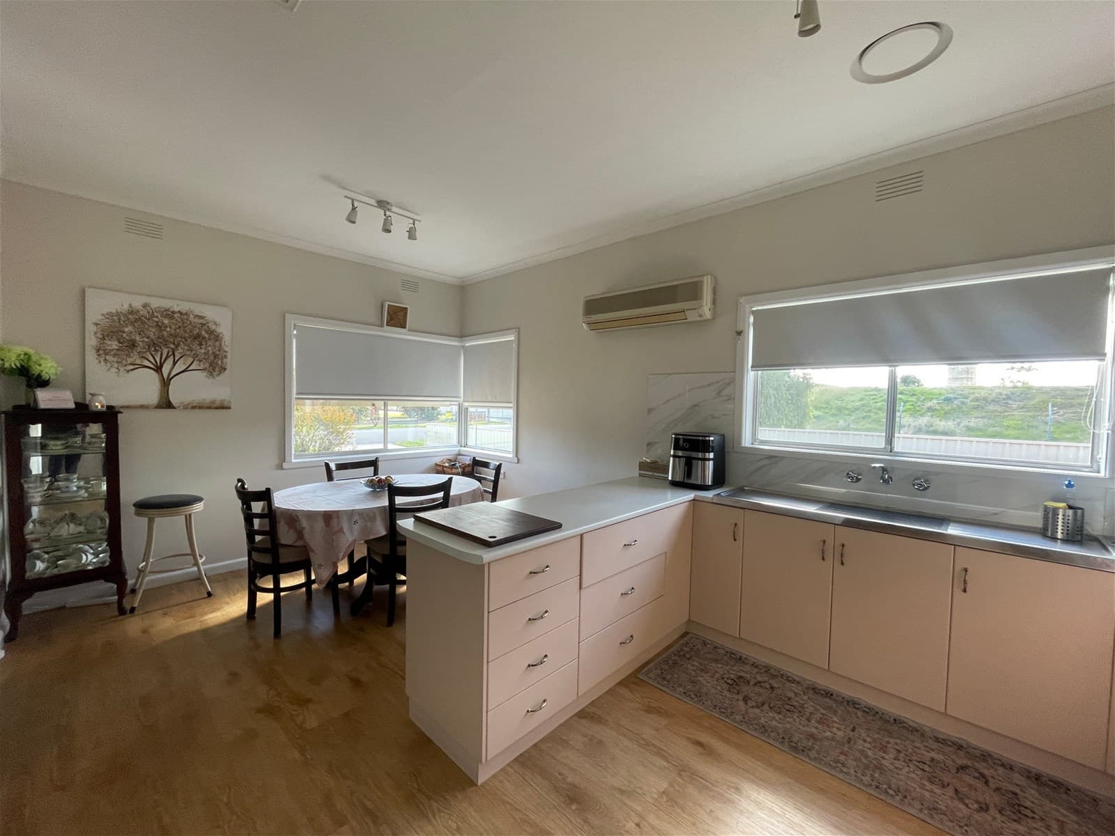 36 Cobram Street BERRIGAN NSW, Berrigan - Thumbnail 3