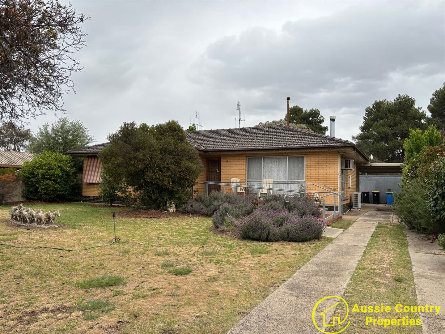 51 Cobram Street BERRIGAN NSW, Berrigan - Image 1
