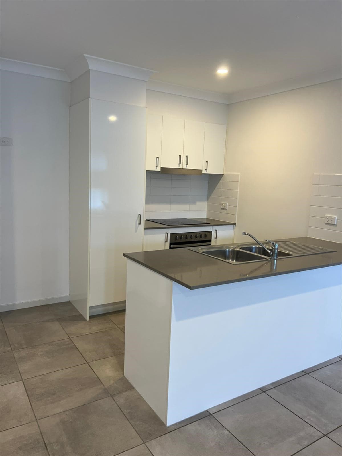 1/ Hillsborough Place PIMPAMA, QLD, Pimpama - Thumbnail 6