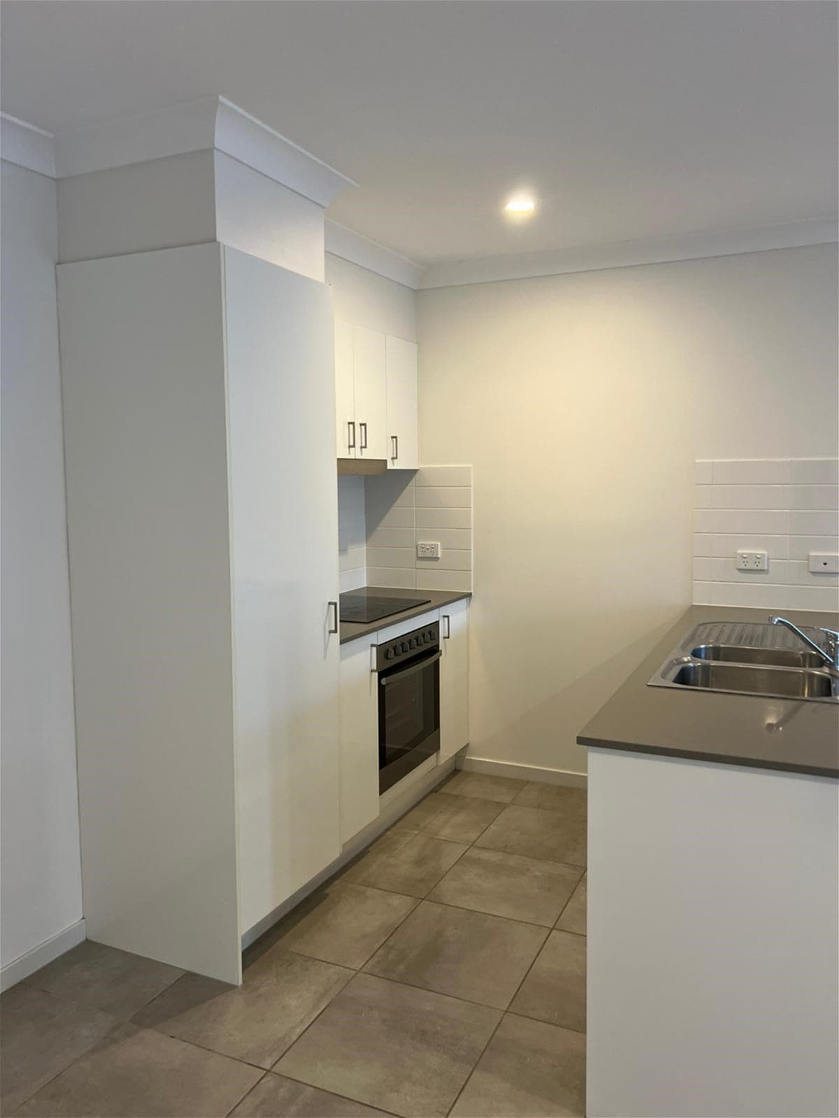 1/ Hillsborough Place PIMPAMA, QLD, Pimpama - Thumbnail 7