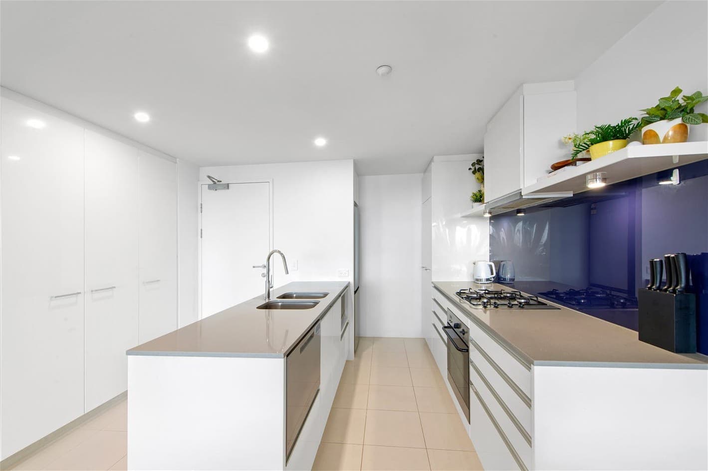 1197/9 Ferny Avenue SURFERS PARADISE, QLD, Surfers Paradise - Thumbnail 7