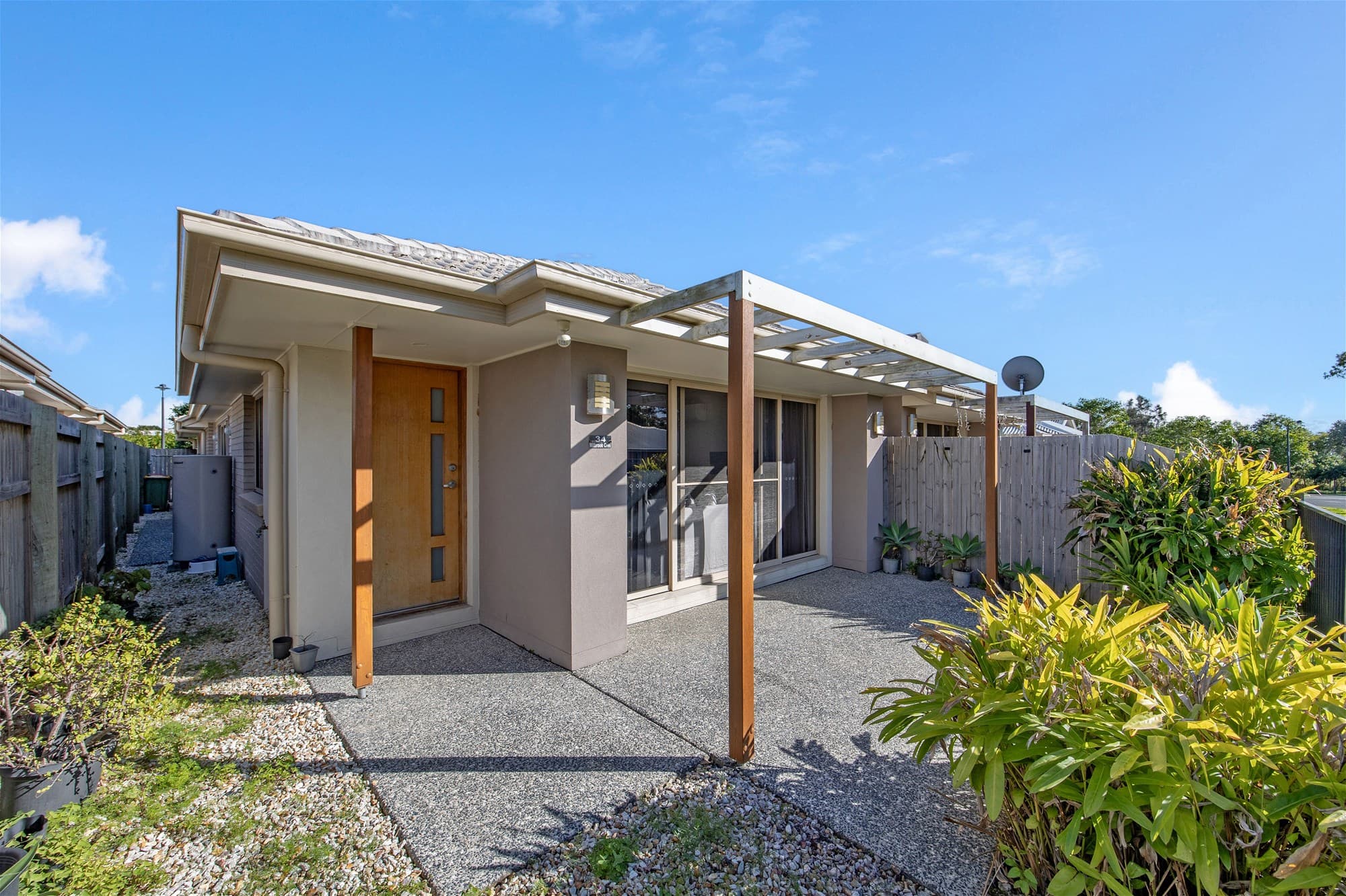 34  Milbrook Crescent PIMPAMA, QLD, Pimpama - Thumbnail 4