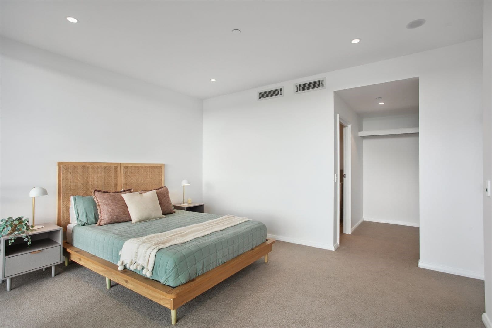 GLEN WAVERLEY, VIC, Glen Waverley - Thumbnail 6