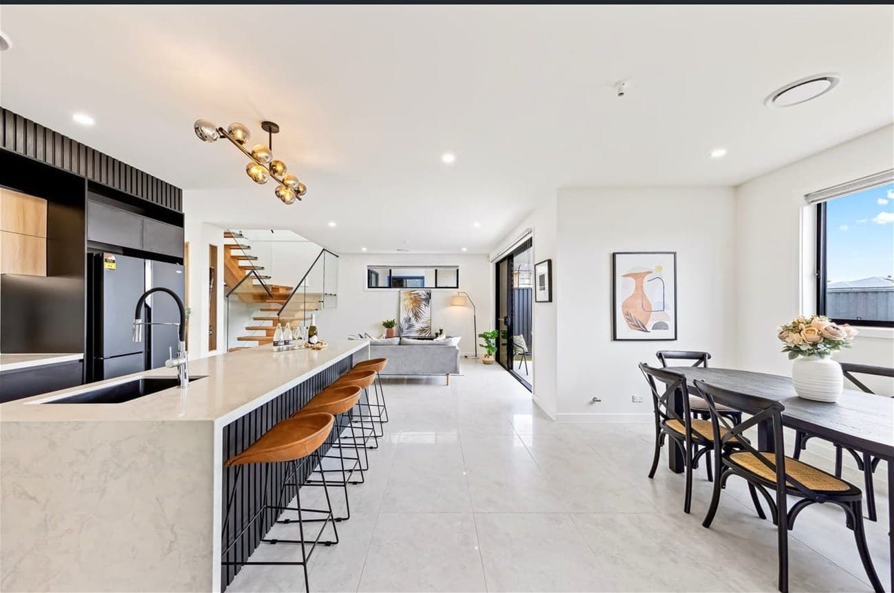 BENTLEIGH EAST, VIC, Bentleigh East - Thumbnail 2