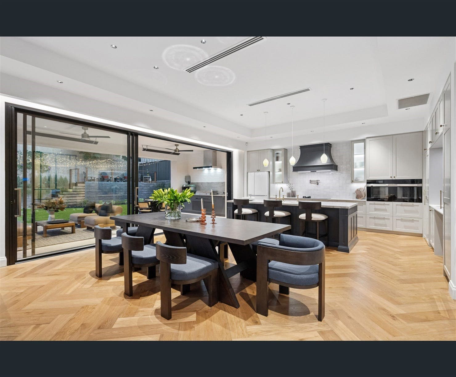 MOUNT WAVERLEY, VIC, Mount Waverley - Image 1