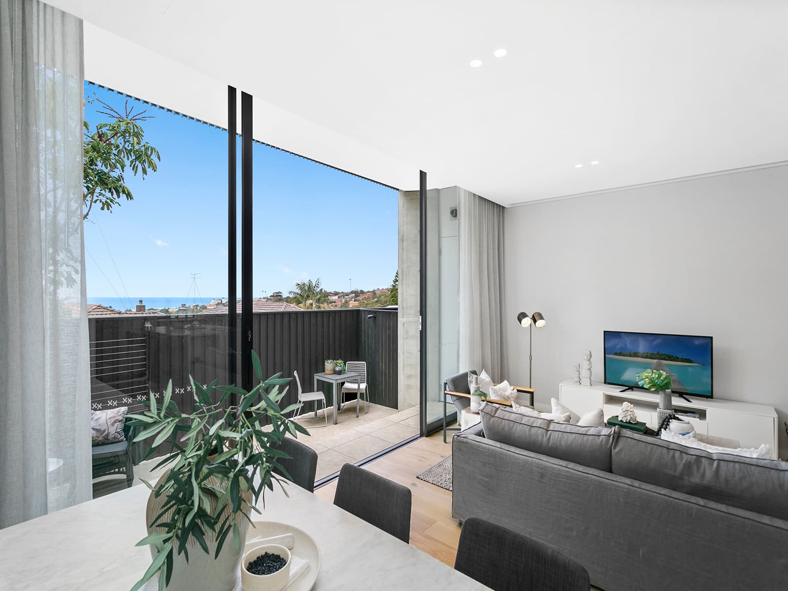 2/2 Llanfoyst Street, Randwick NSW, Randwick - Thumbnail 2