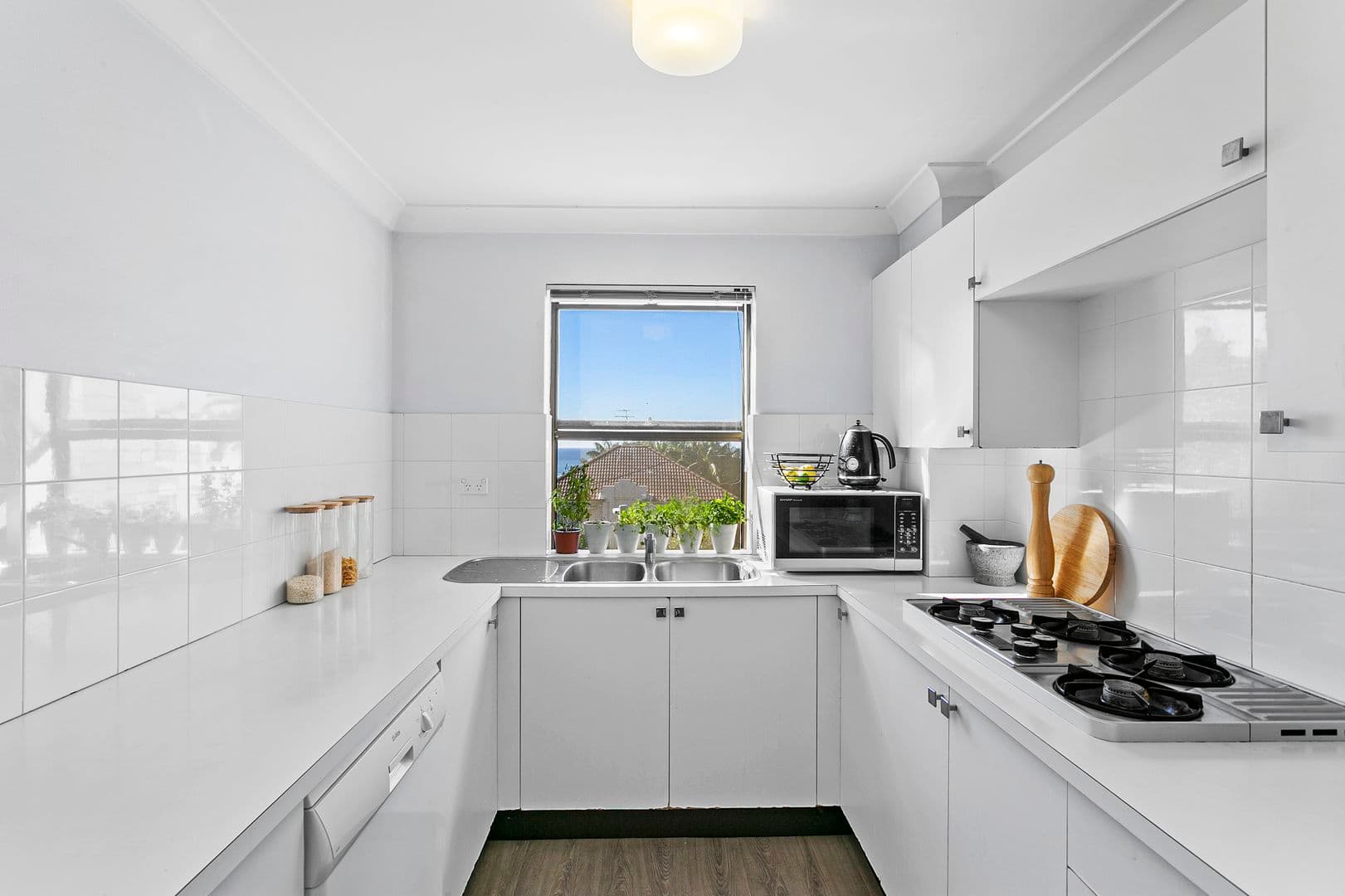 Unit 6, 4-8 Edgecumbe Avenue, Coogee NSW, Coogee - Thumbnail 3
