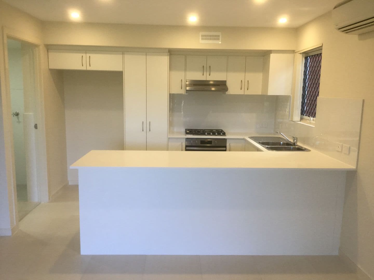 4 Lomandra Place, South Coogee NSW, South Coogee - Thumbnail 2