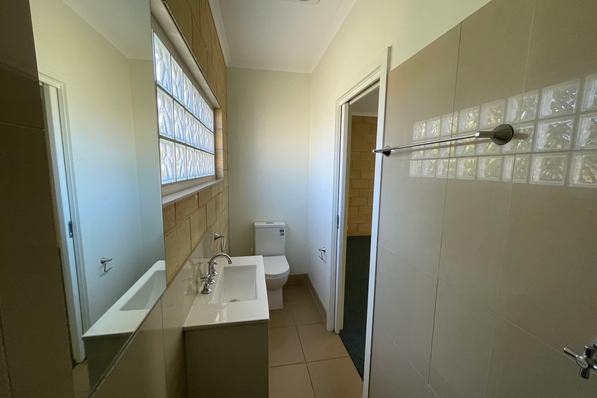 6 / 5 Collopy Street, Mansfield, Mansfield - Image 1