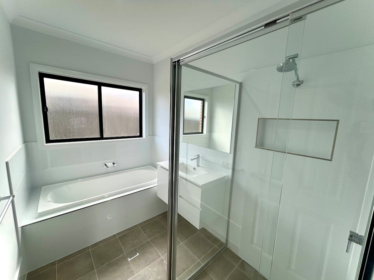 9 Crested Avenue, Tamworth - Thumbnail 6