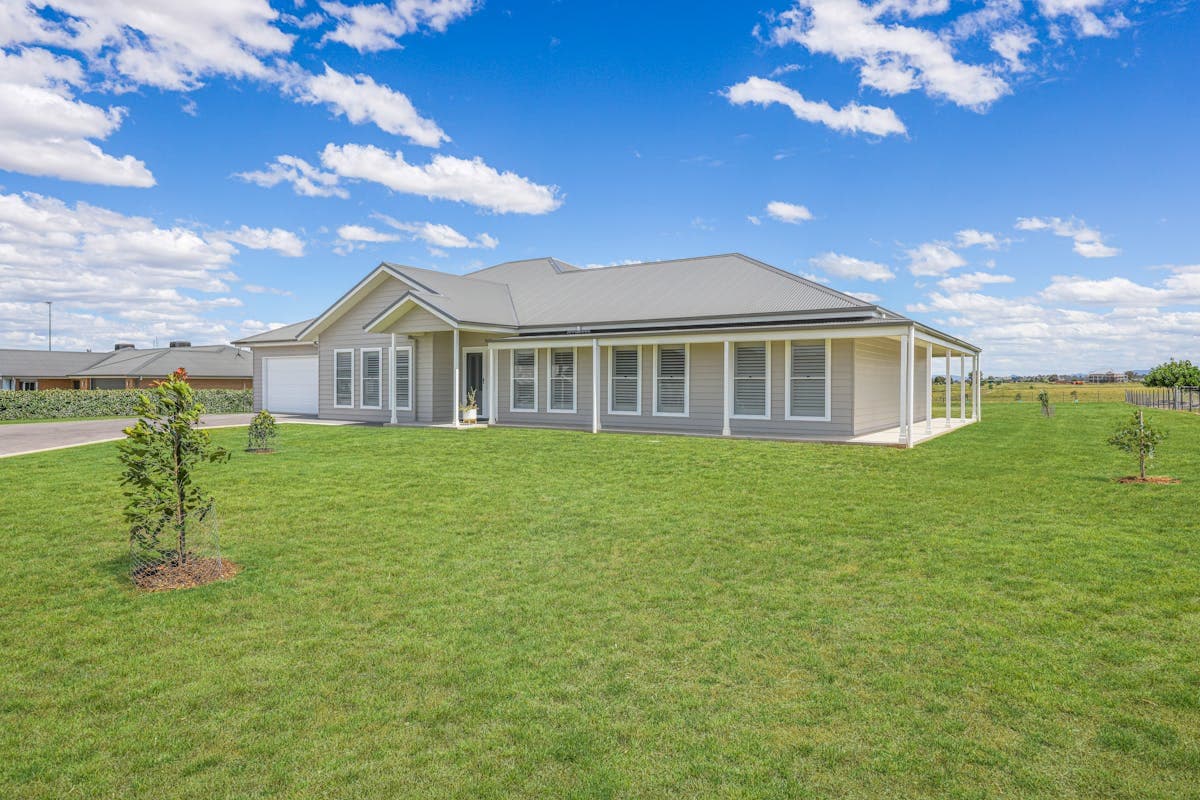 3 Rodeo Drive, Tamworth, NSW, 2340, Hillvue - Thumbnail 2