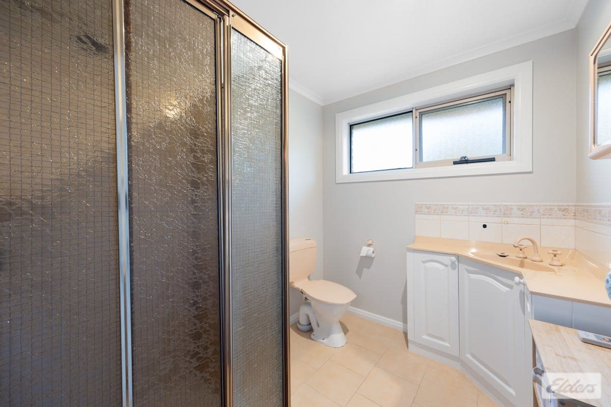 2 Glendalough Close, Warragul, VIC, 3820, Warragul - Thumbnail 6