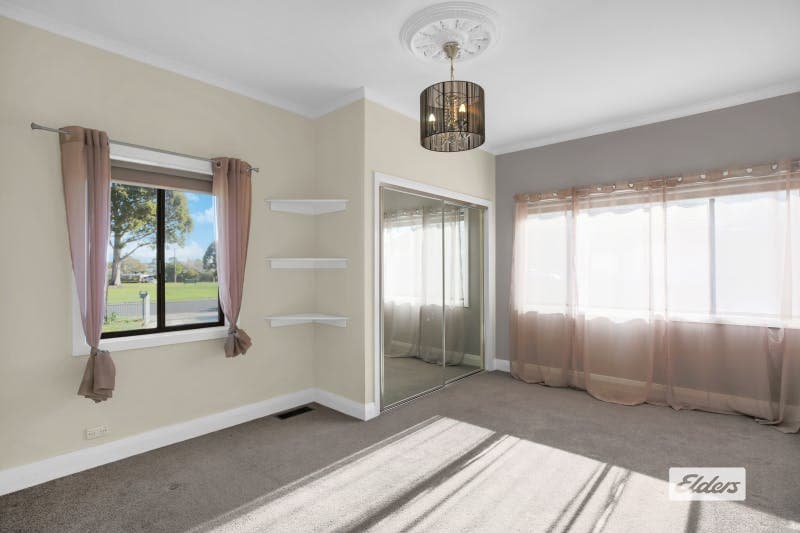 12 Avon Court, Newborough - Thumbnail 7