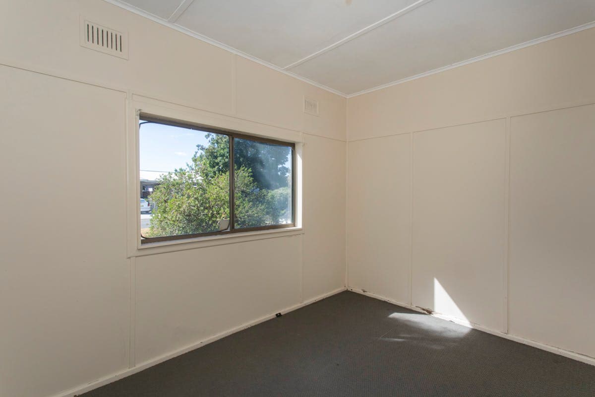 14 Lee Street, Cowra, NSW, 2794, Cowra - Thumbnail 6