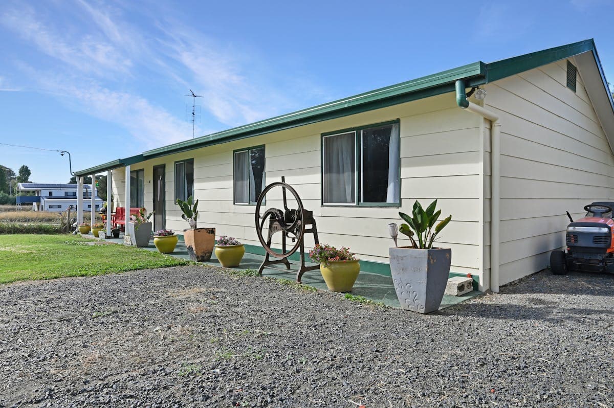 4 Robson Road, Mount David - Image 1