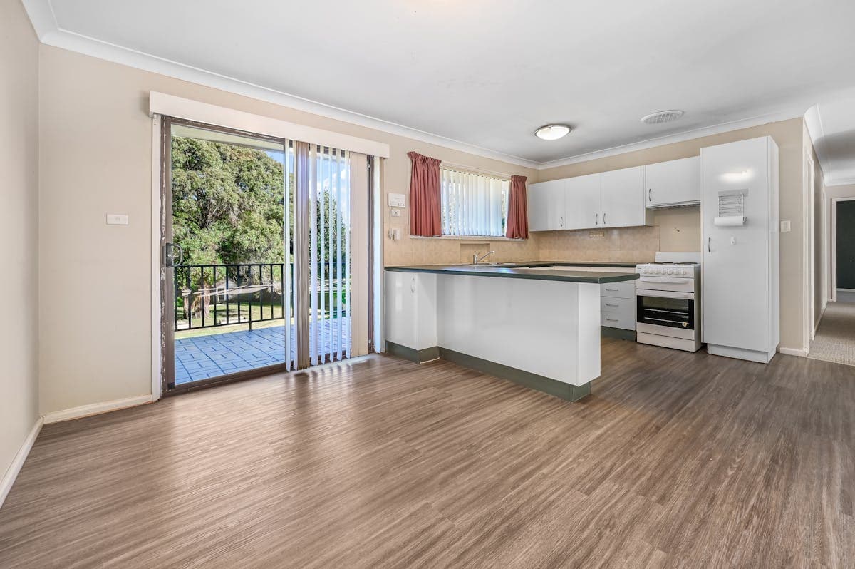 23 Blenheim Avenue, Oberon, NSW, 2787, Oberon - Thumbnail 4