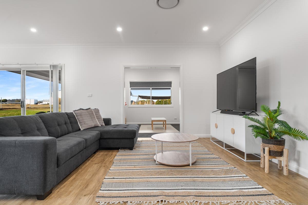 76 Killara Road, Cowra, NSW, 2794, Cowra - Thumbnail 6