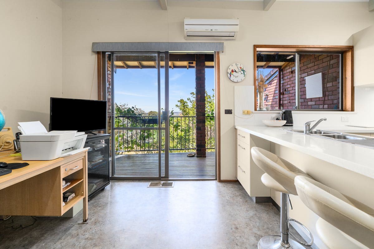 15 Kanangra Street, Cowra, NSW, 2794, Cowra - Thumbnail 4