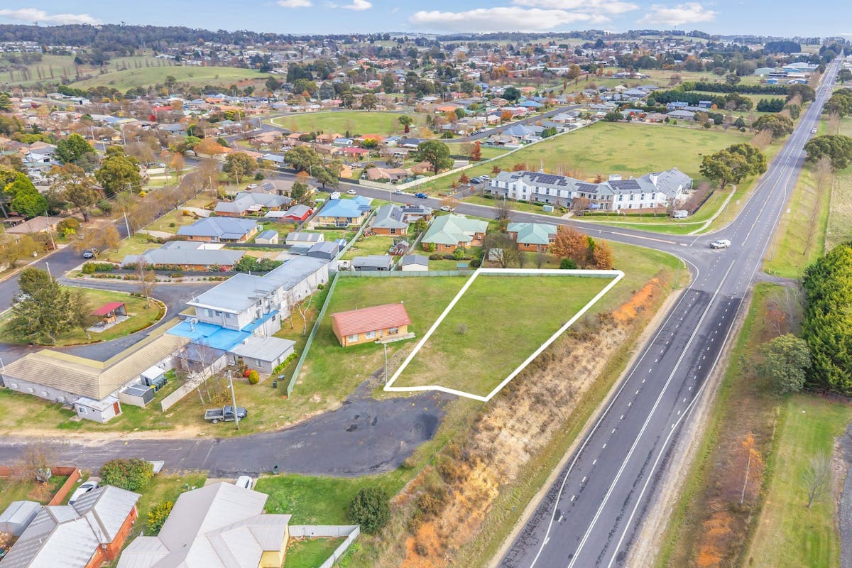 5-6 Cole Crescent, Oberon, NSW, 2787, Oberon - Thumbnail 3
